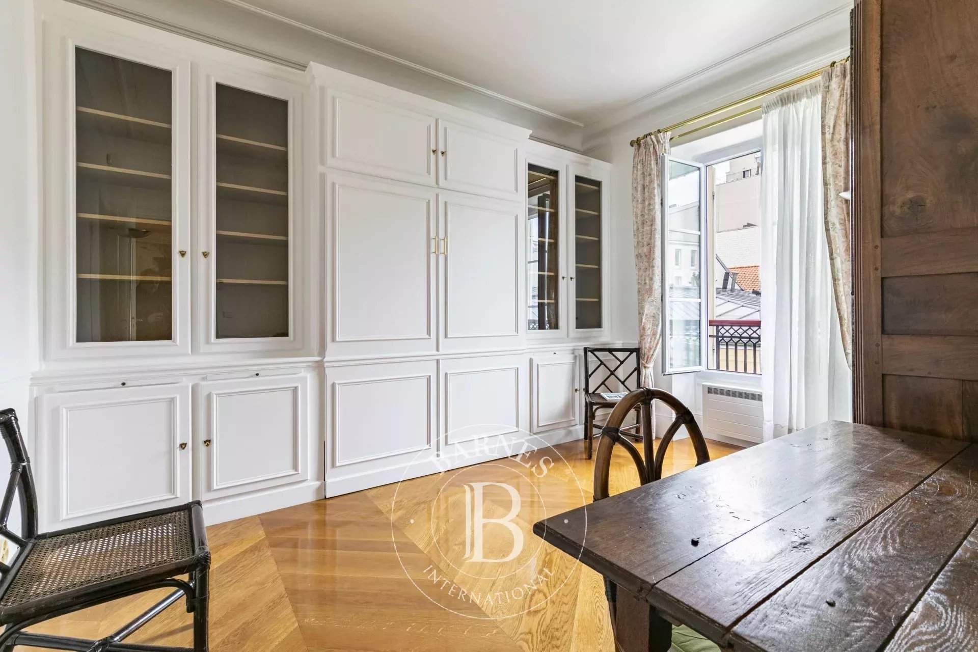 Paris  - Apartment 2 Bedrooms - picture 8
