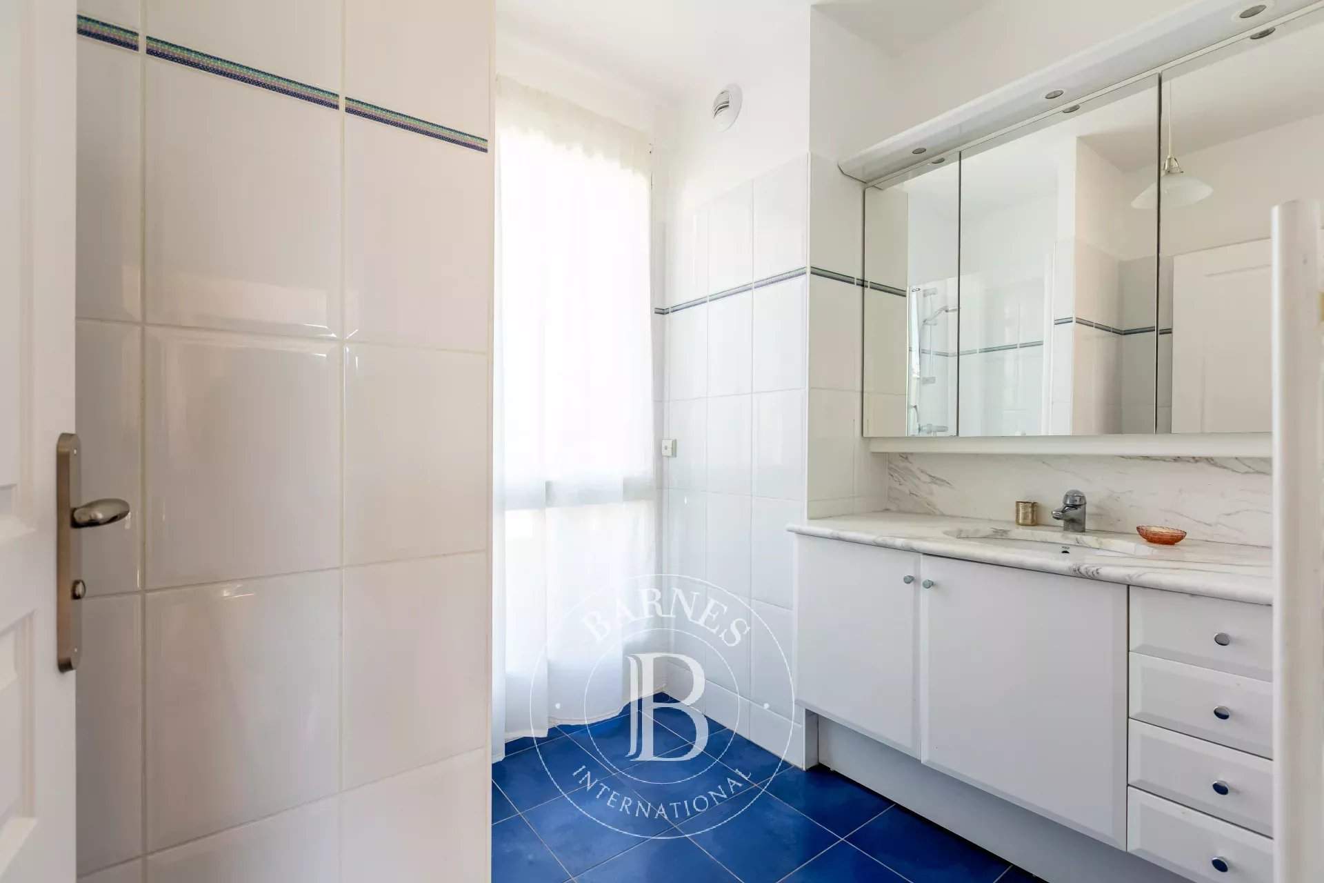 Paris  - Appartement 6 Pi&egrave;ces 4 Chambres - picture 11