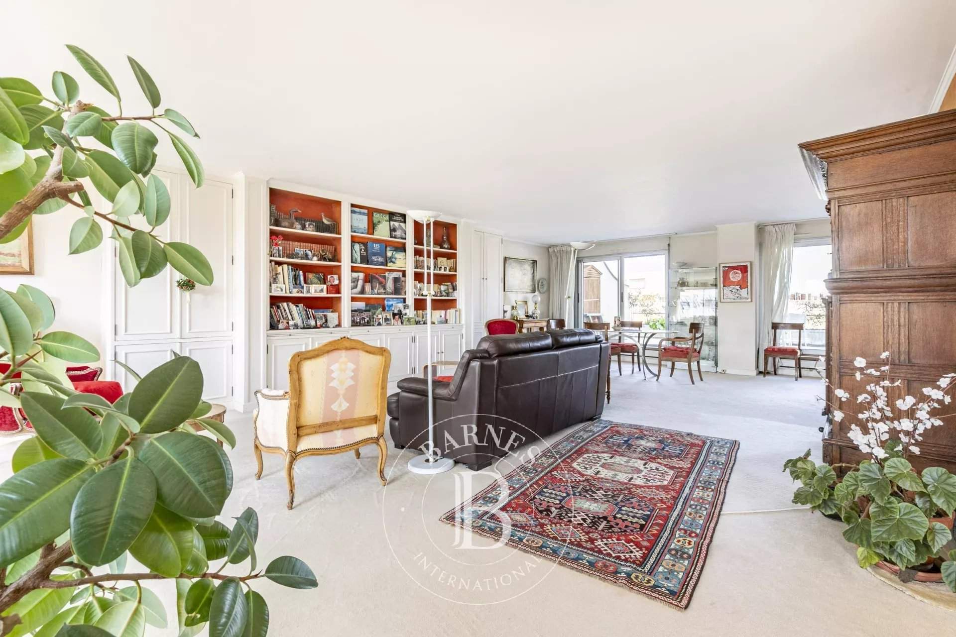 Paris  - Apartment 4 Bedrooms - picture 10