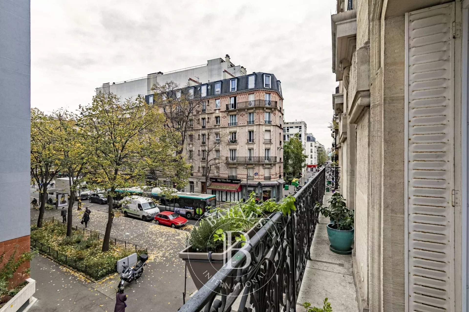 Paris  - Apartment 2 Bedrooms - picture 13