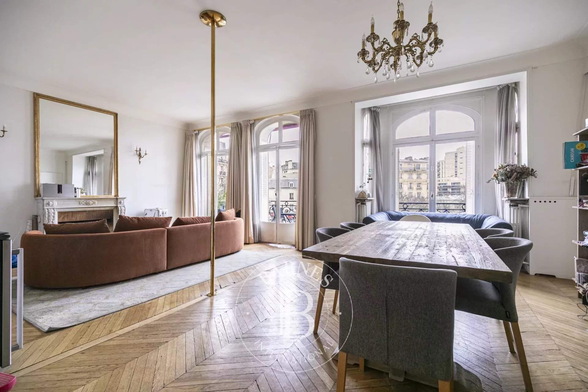 Paris  - Apartment 3 Bedrooms - picture 1