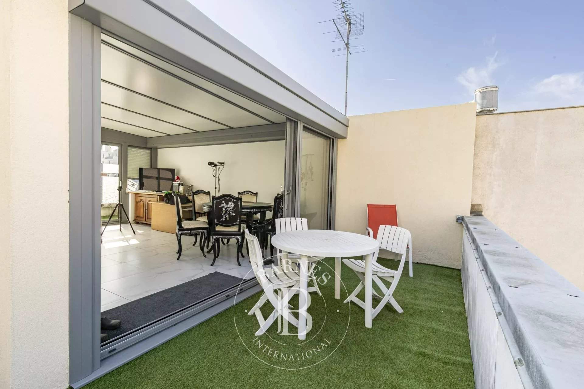 Paris  - Appartement 4 Pi&egrave;ces 3 Chambres - picture 9