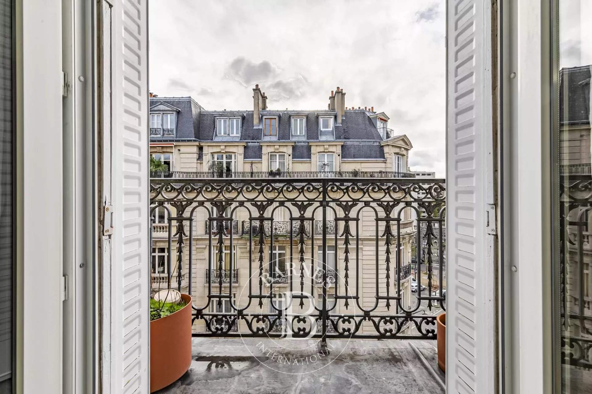 Paris  - Appartement 4 Pièces 2 Chambres - picture 1