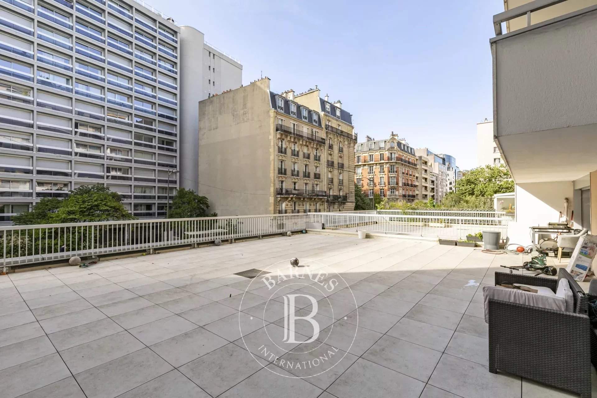 Paris  - Apartment 3 Bedrooms - picture 12