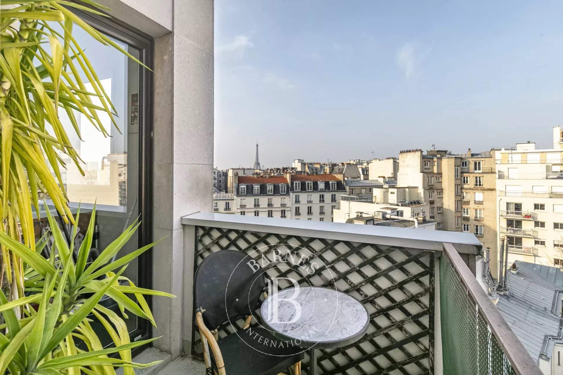 Paris  - Appartement 5 Pi&egrave;ces 3 Chambres - picture 2