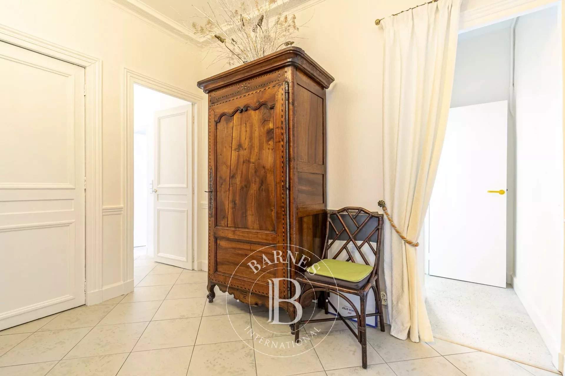 Paris  - Apartment 2 Bedrooms - picture 12