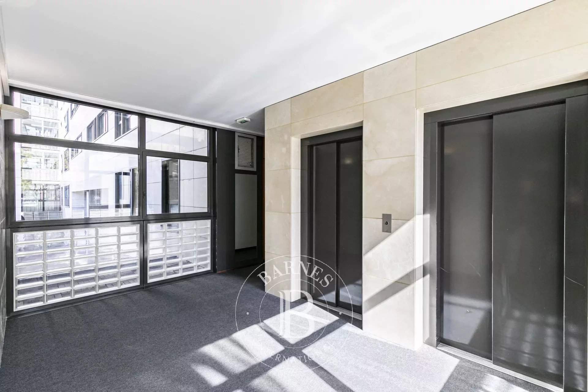 Paris  - Apartment 3 Bedrooms - picture 13