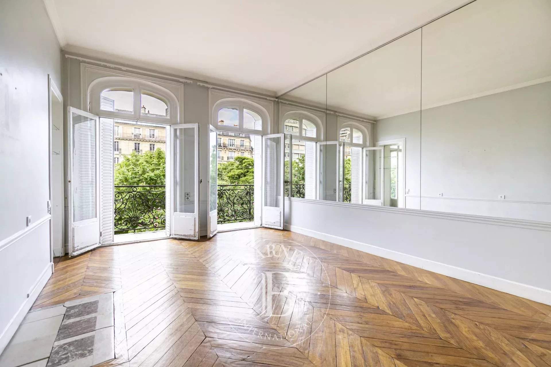 Paris  - Apartment 3 Bedrooms - picture 12