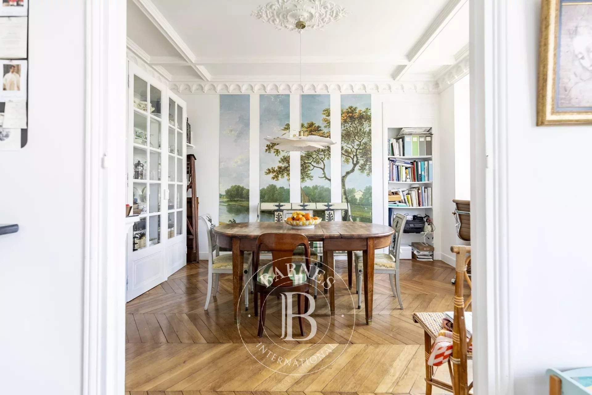 Paris  - Appartement 4 Pi&egrave;ces 2 Chambres - picture 2