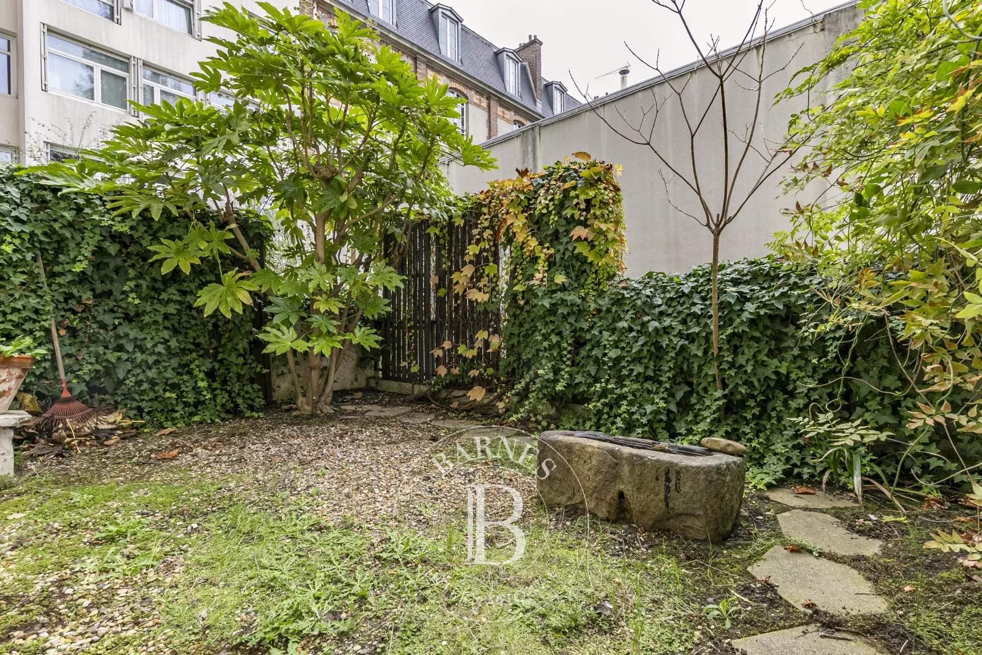 Paris  - Apartment  - picture 2