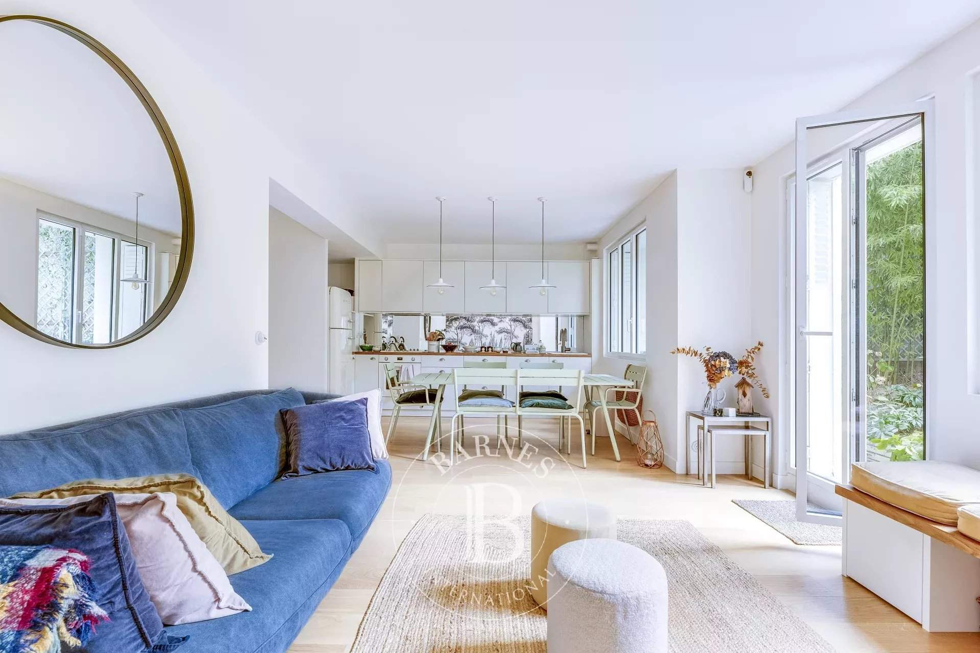 Paris  - Appartement 4 Pièces 2 Chambres - picture 2