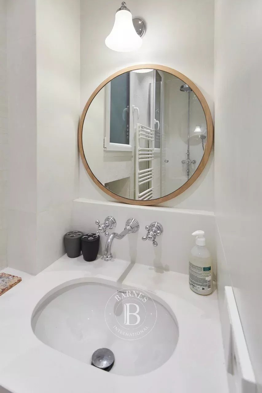 Paris  - Appartement 5 Pi&egrave;ces 3 Chambres - picture 10