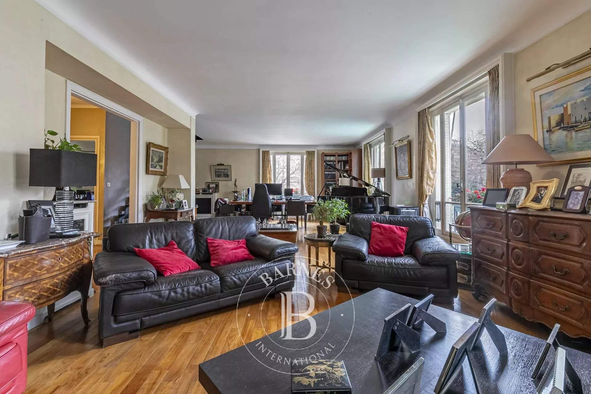 Paris  - Appartement 6 Pi&egrave;ces 4 Chambres - picture 6