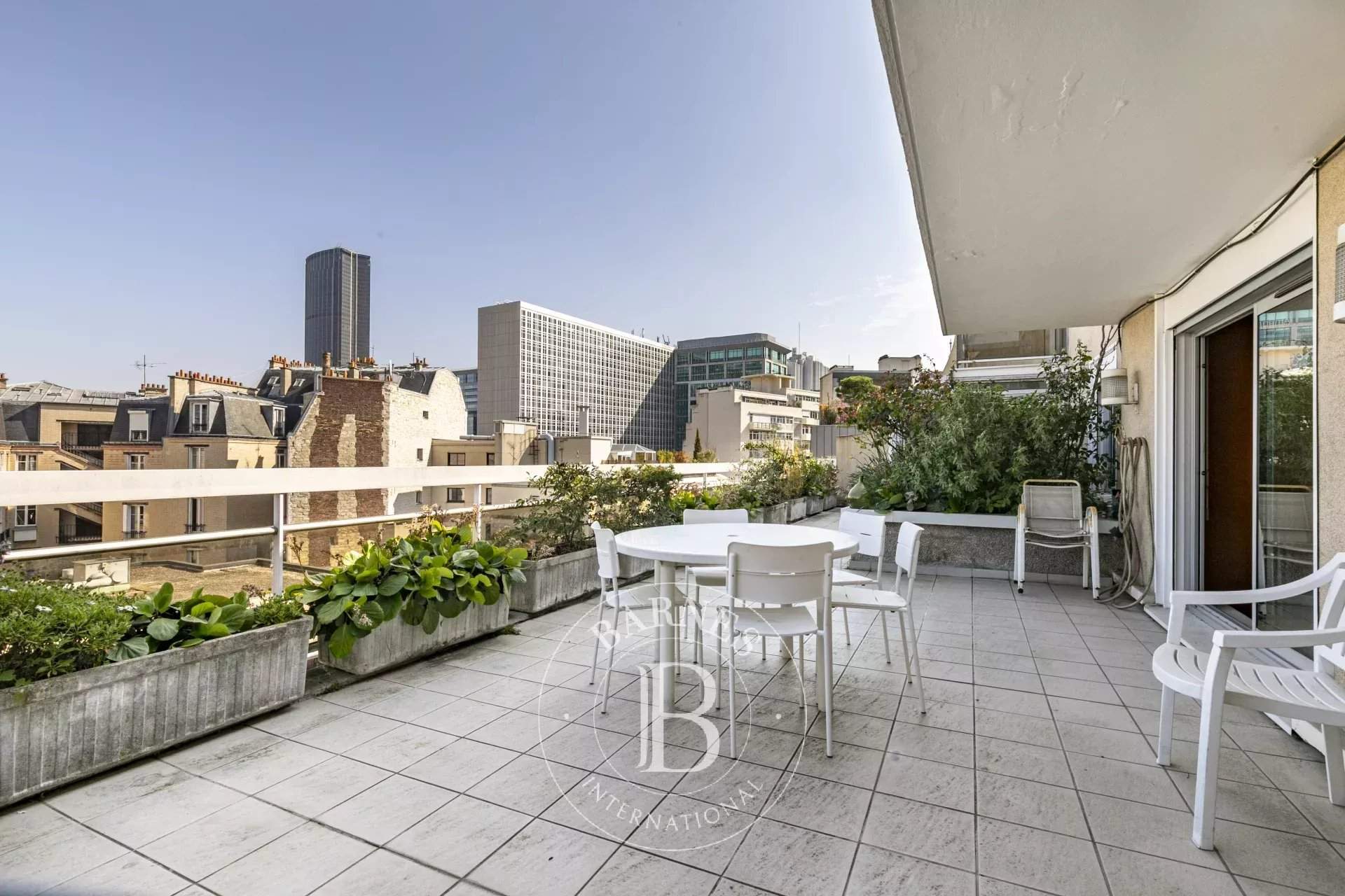 Paris  - Apartment 4 Bedrooms - picture 4