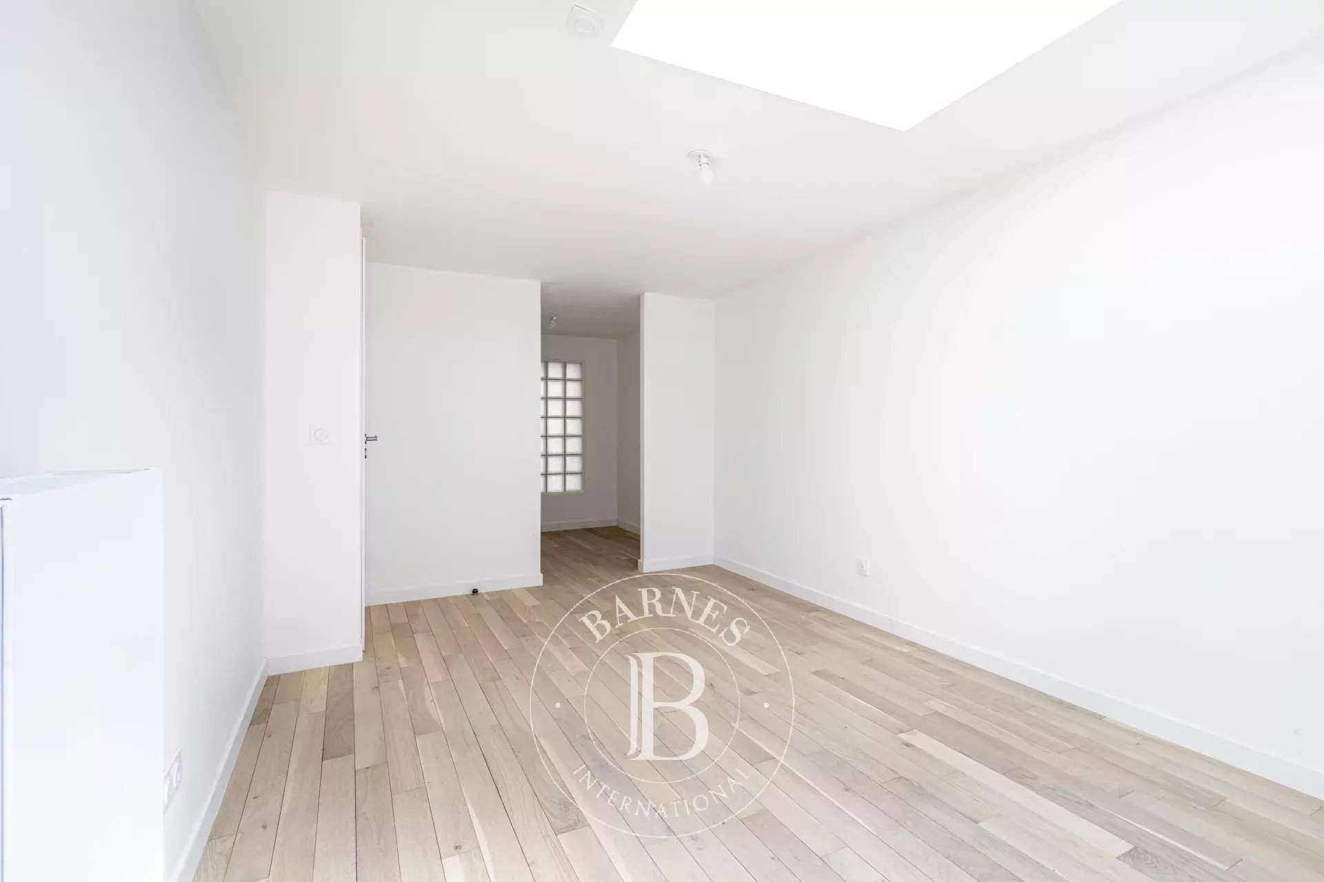 Paris  - Apartment 4 Bedrooms - picture 10