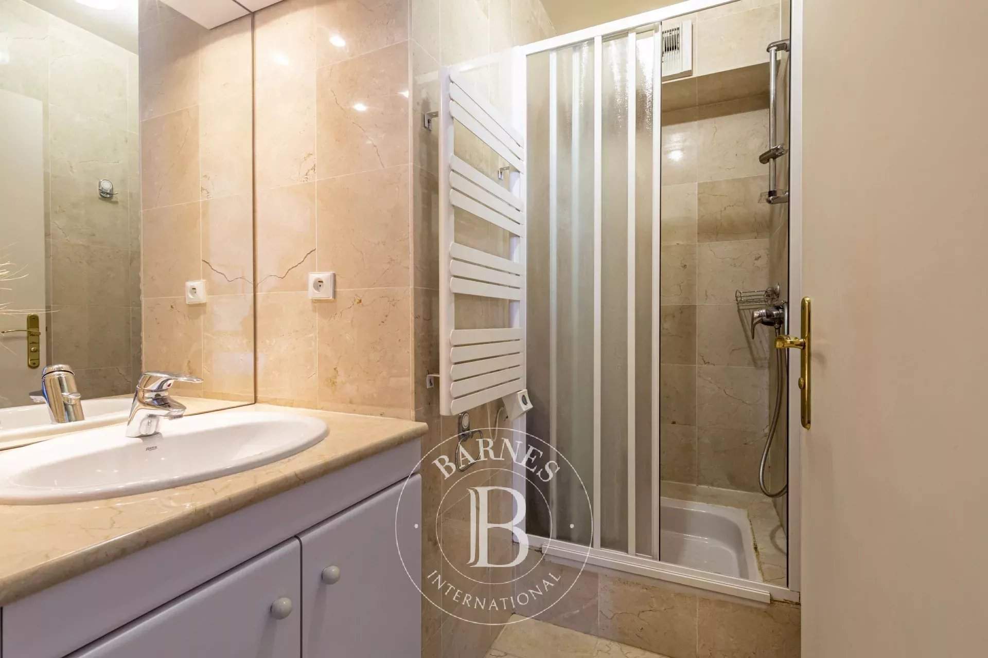 Paris  - Apartment 3 Bedrooms - picture 10