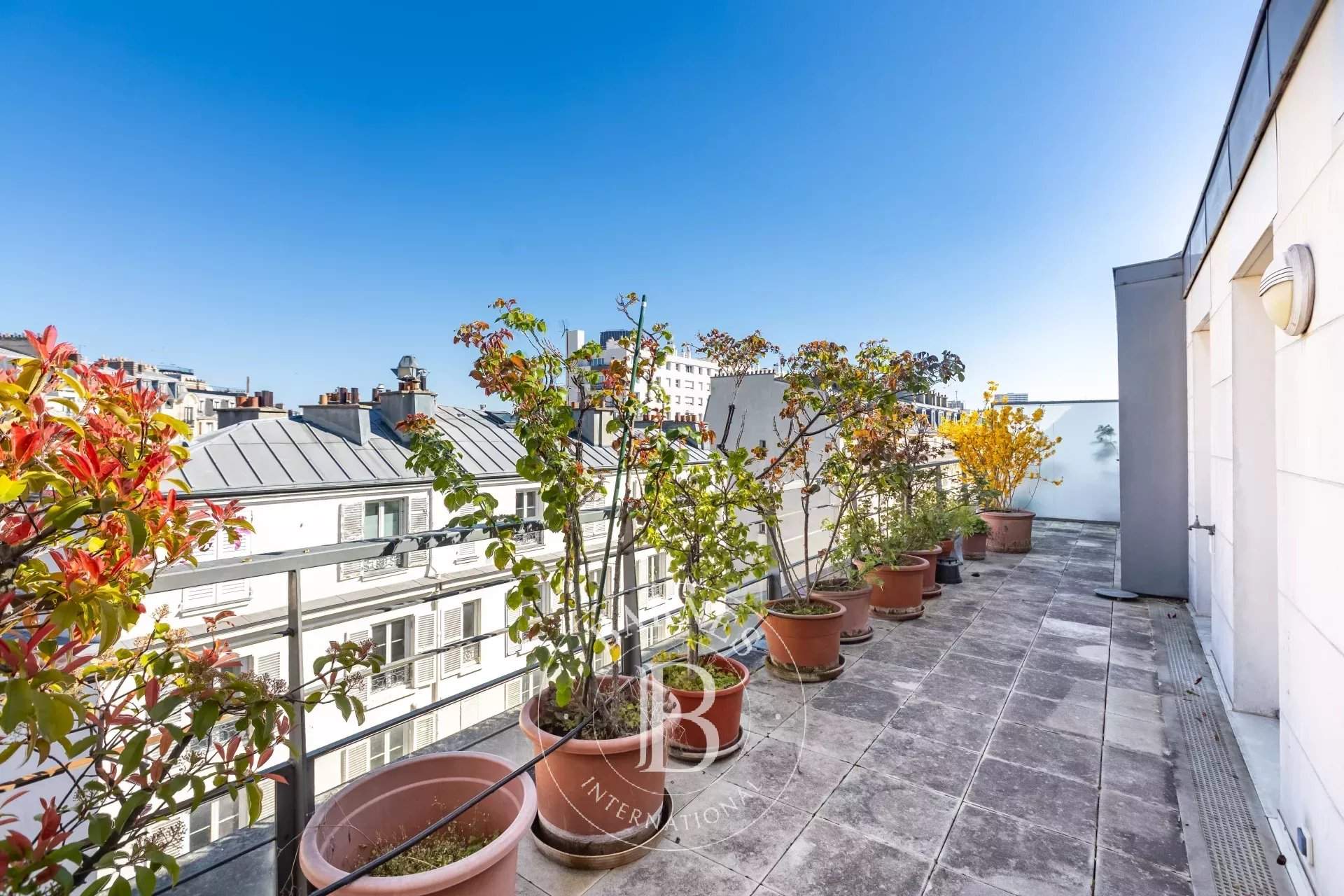 Paris  - Appartement 6 Pi&egrave;ces 4 Chambres - picture 2