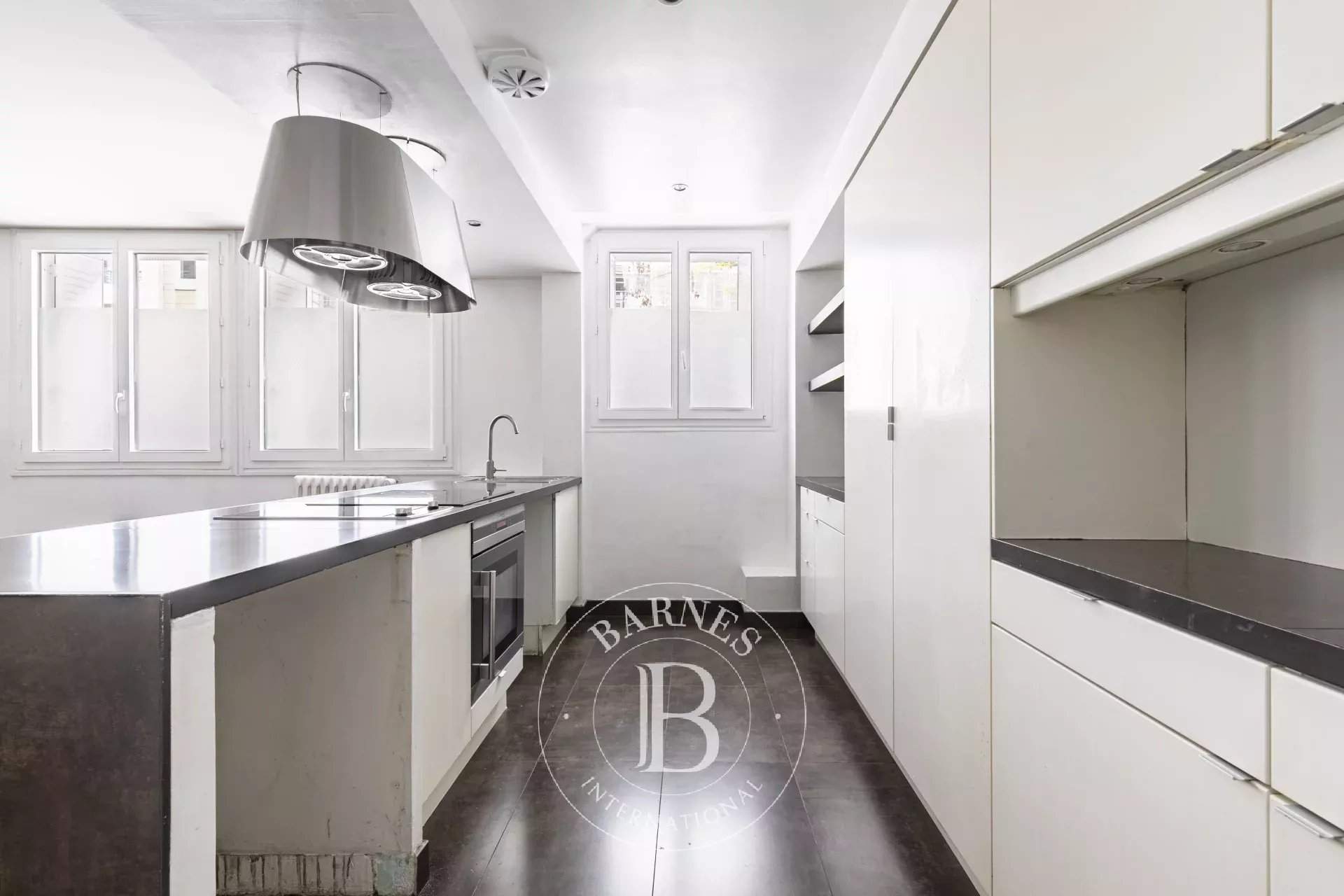 Paris  - Apartment 2 Bedrooms - picture 2