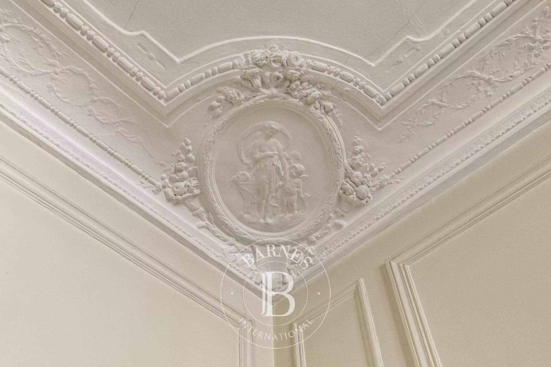 Paris  - Appartement 4 Pi&egrave;ces 2 Chambres - picture 5