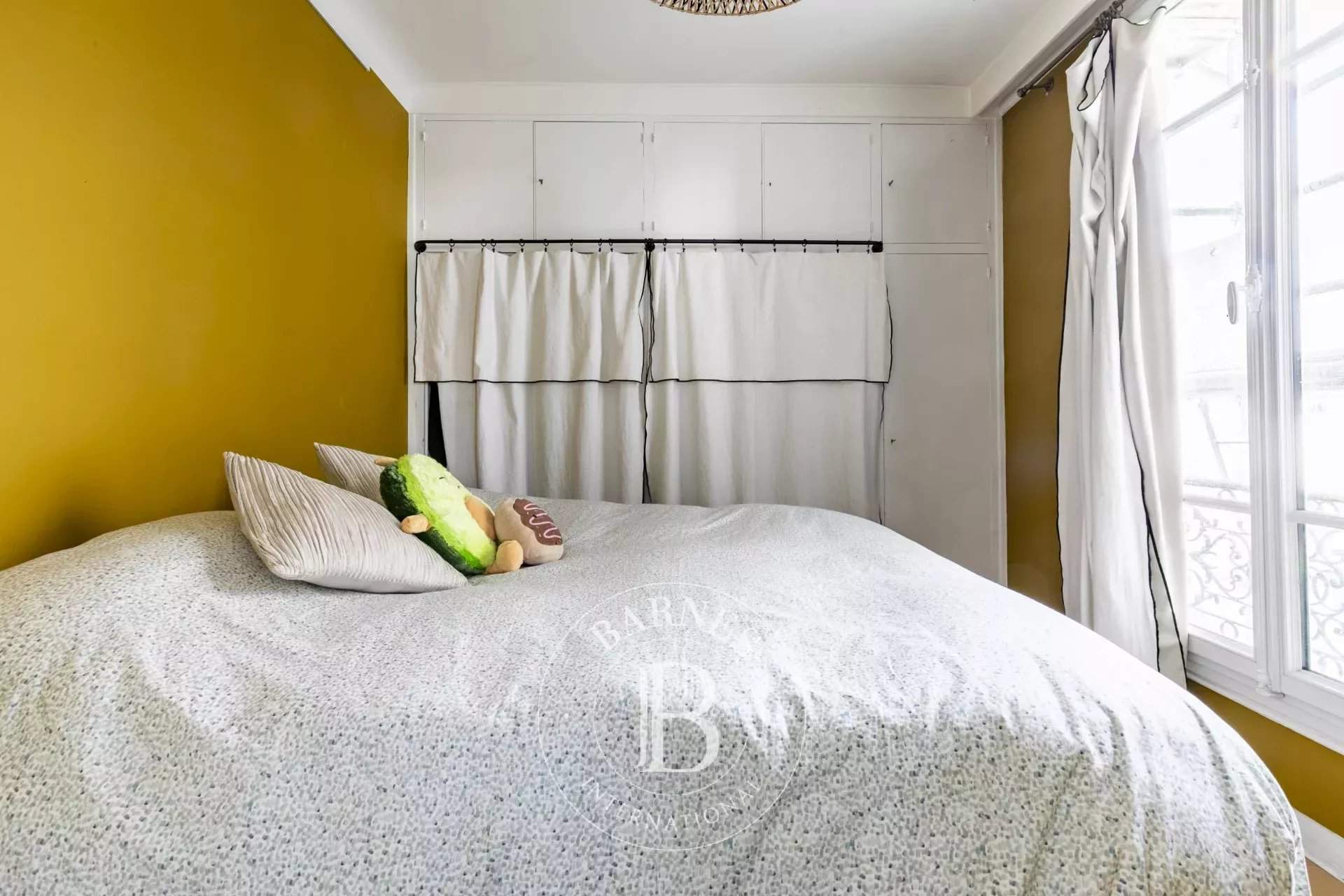 Paris  - Appartement 5 Pi&egrave;ces 4 Chambres - picture 9