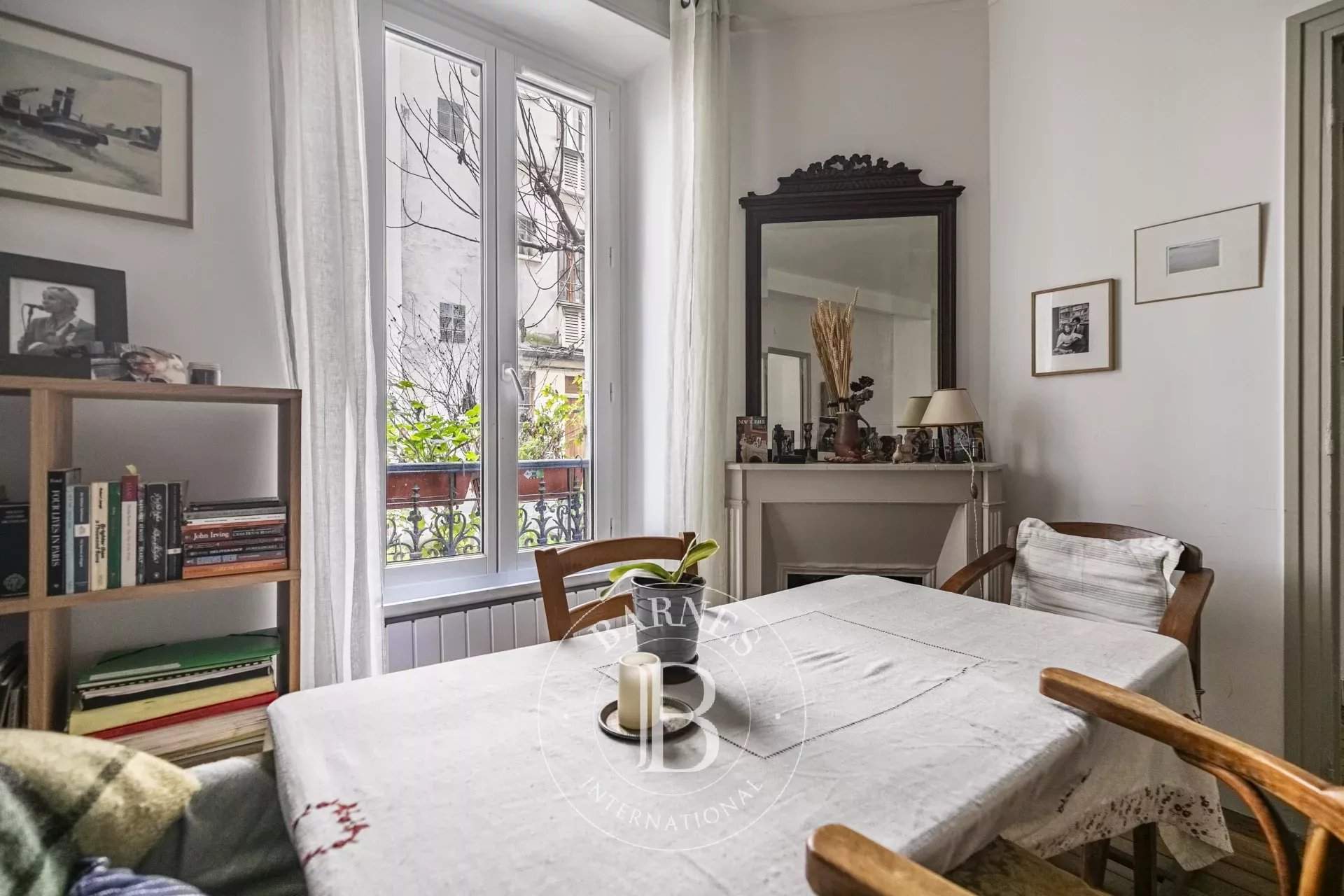 Paris  - Appartement 2 Pi&egrave;ces, 1 Chambre - picture 2