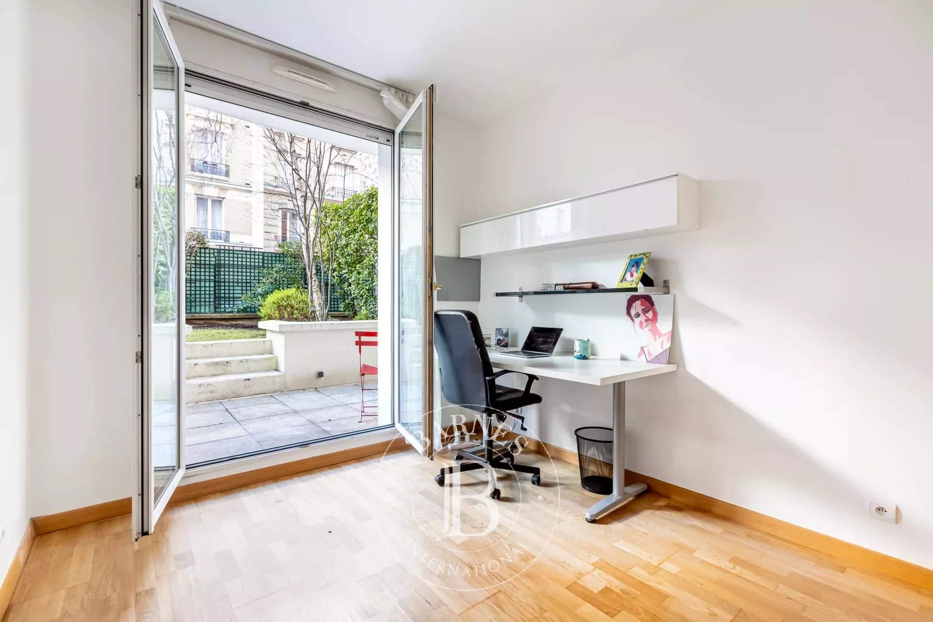 Paris  - Appartement 5 Pi&egrave;ces 3 Chambres - picture 12