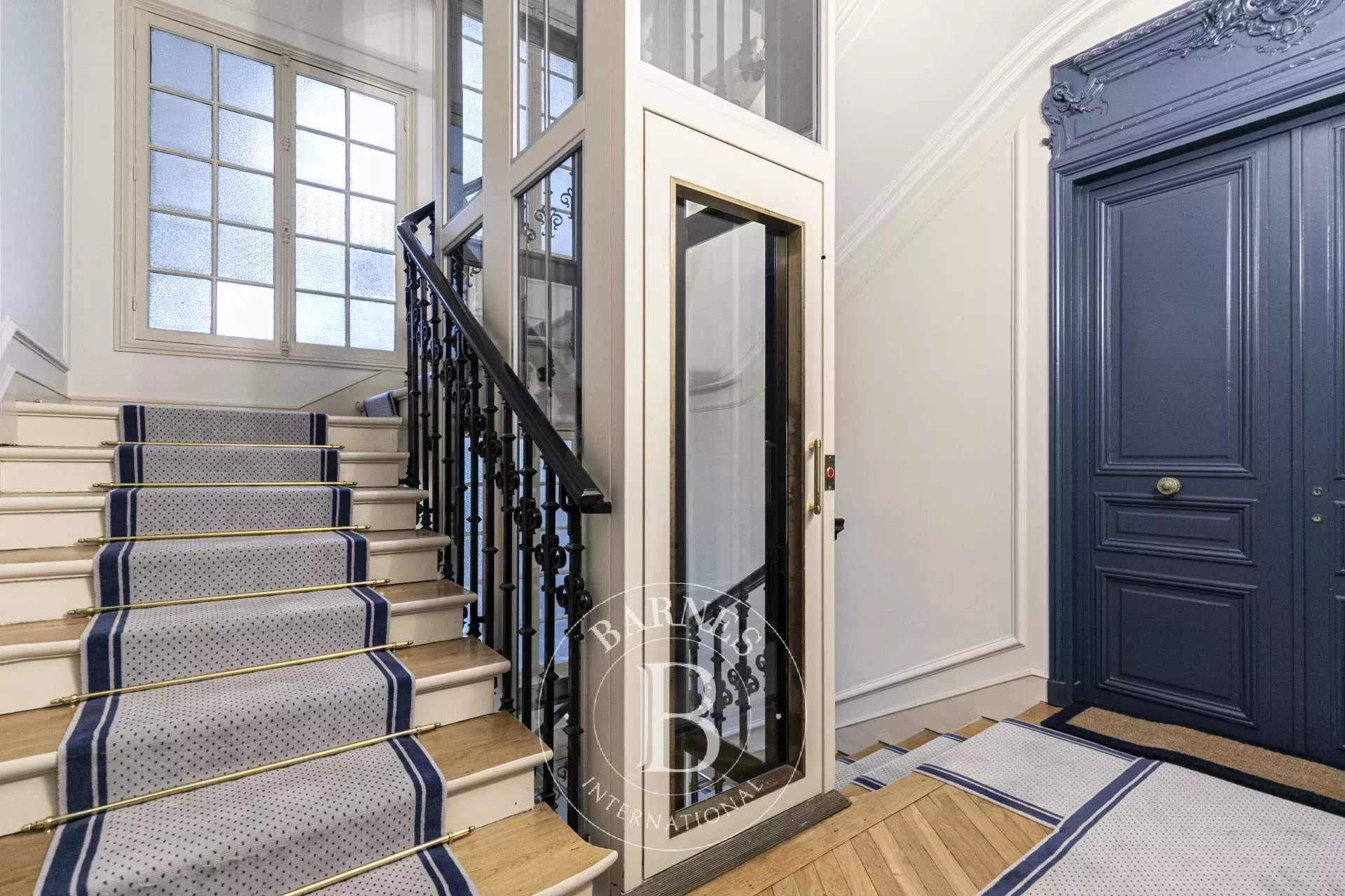Paris  - Apartment 3 Bedrooms - picture 12