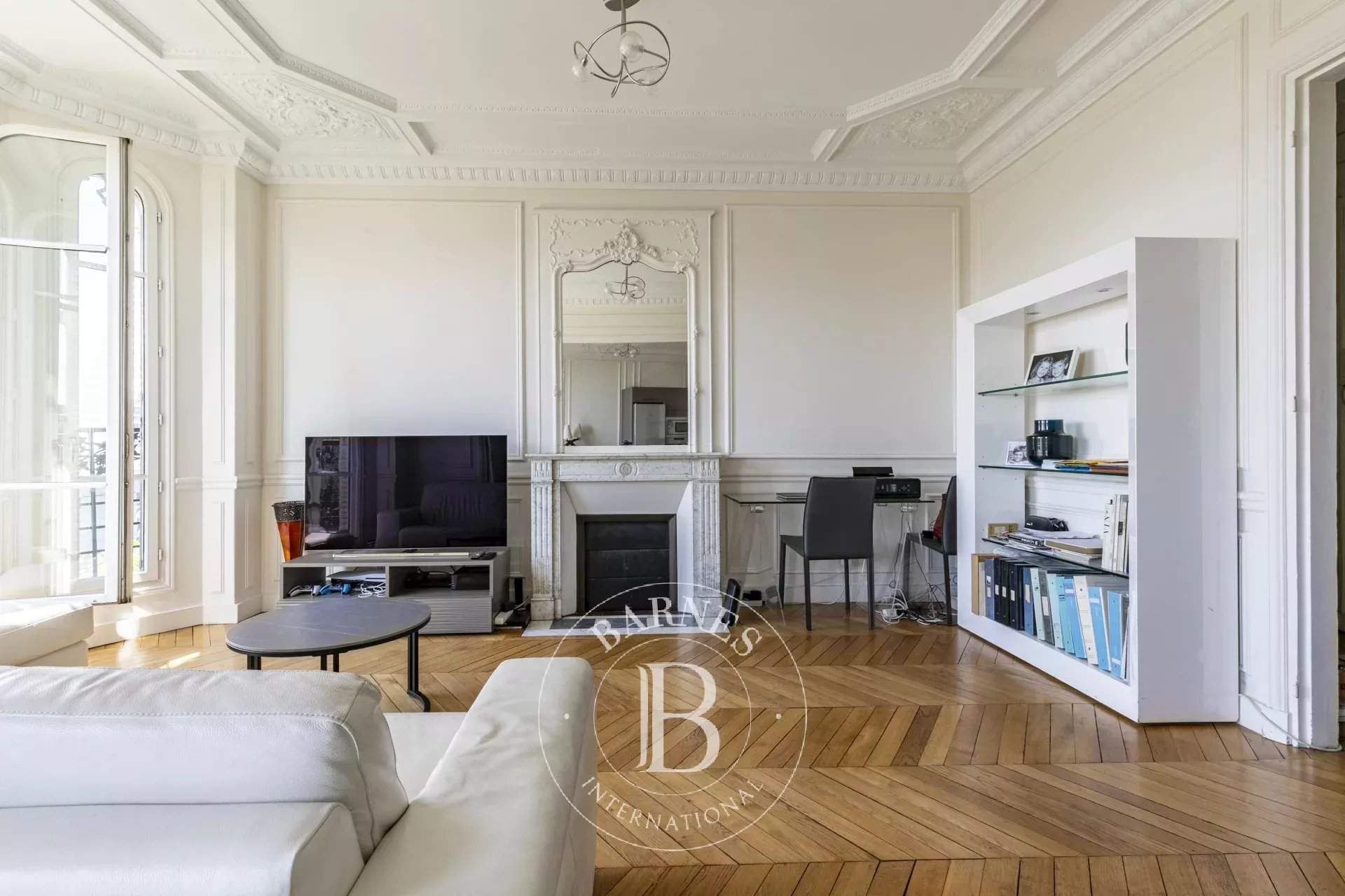 Paris  - Apartment 3 Bedrooms - picture 4