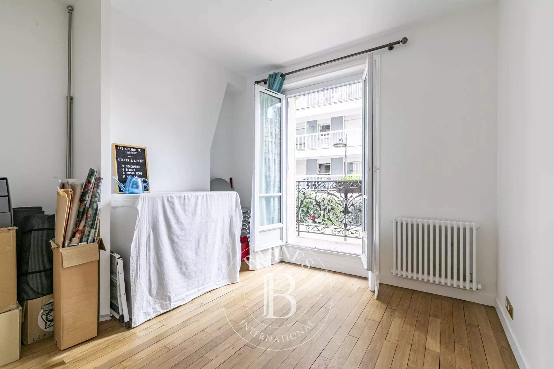 Paris  - Apartment 2 Bedrooms - picture 9