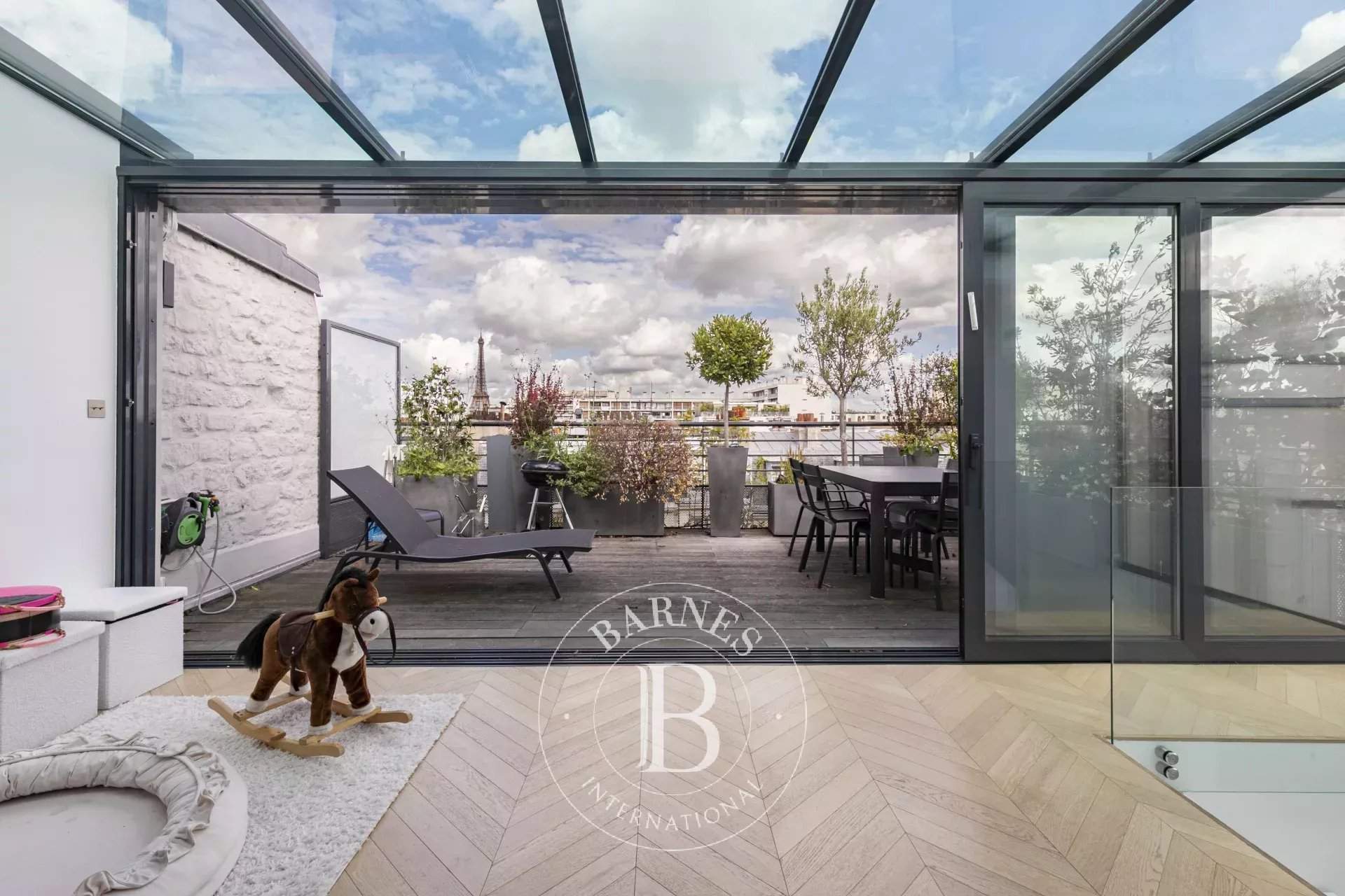 Paris  - Apartment 4 Bedrooms - picture 1