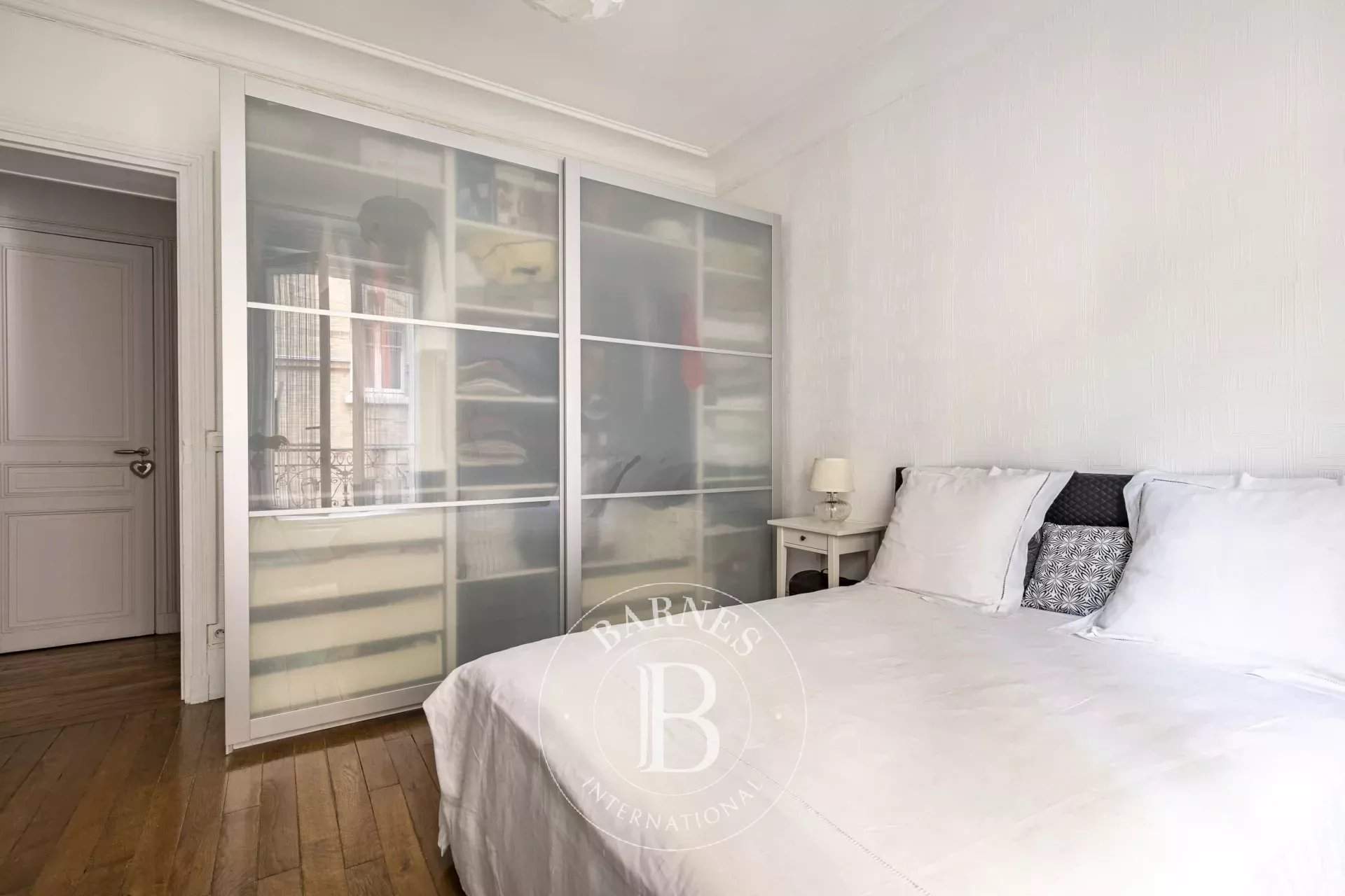 Paris  - Apartment 1 Bedroom - picture 6