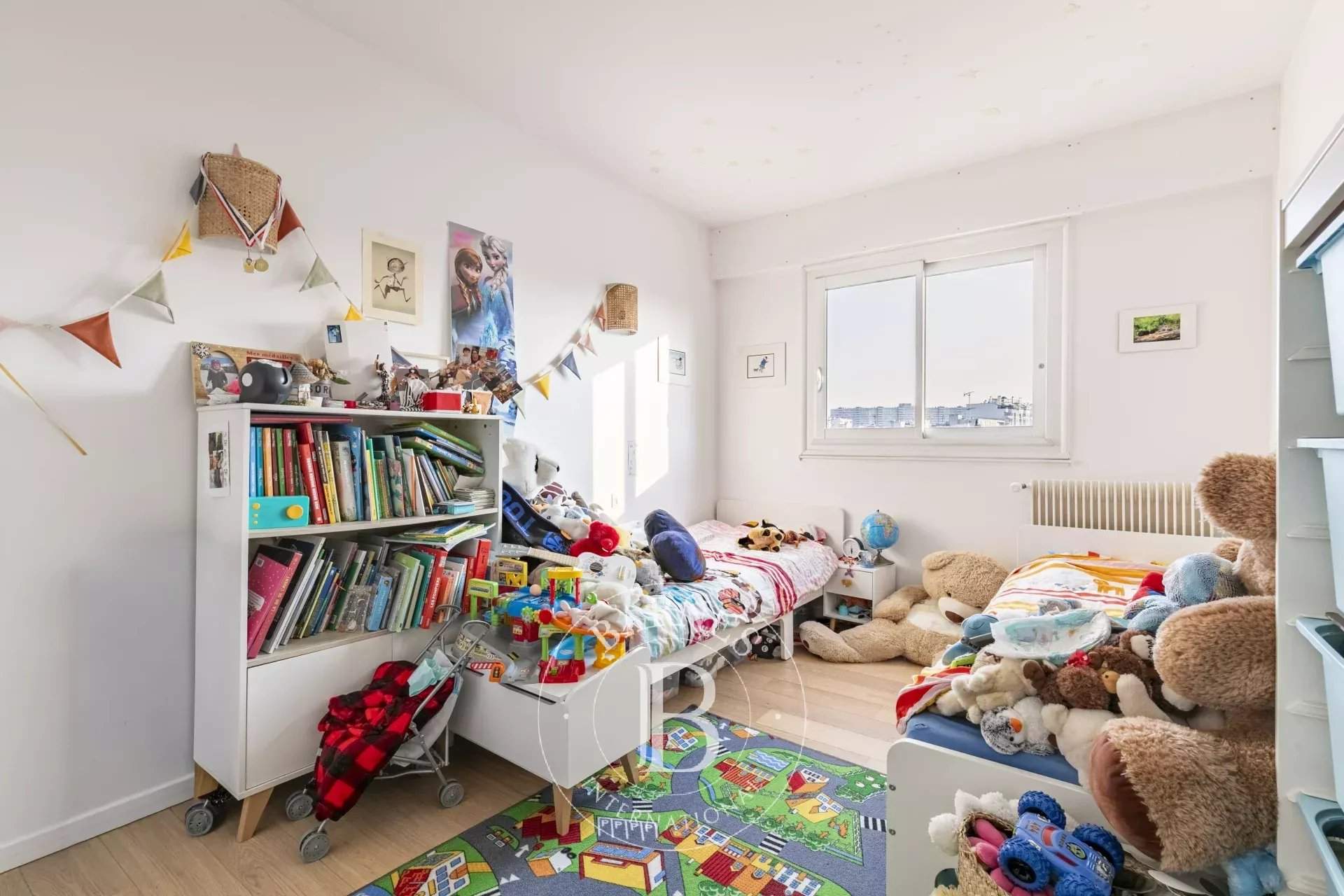 Paris  - Appartement 5 Pi&egrave;ces 3 Chambres - picture 7