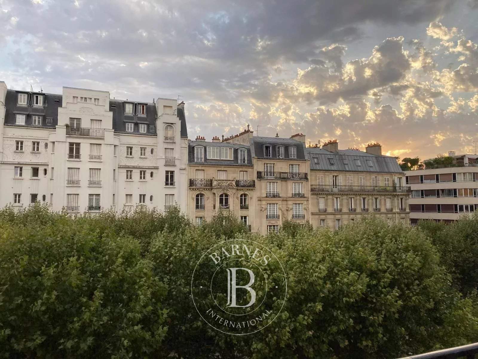 Paris  - Appartement 6 Pi&egrave;ces 3 Chambres - picture 5