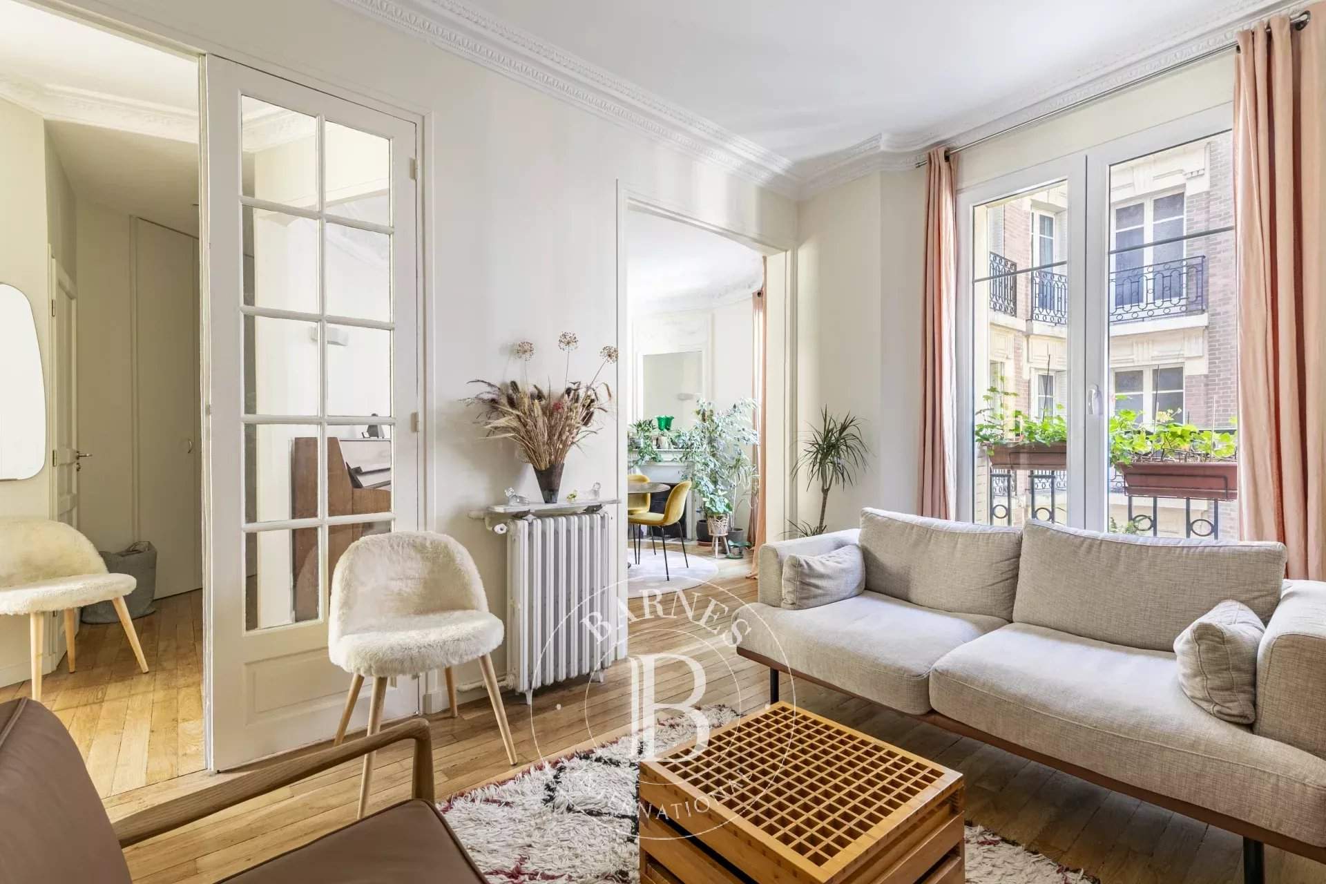 Paris  - Appartement 3 Pi&egrave;ces, 1 Chambre - picture 1