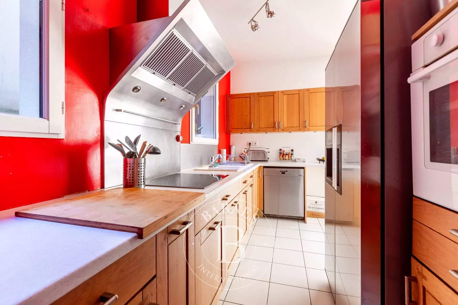 Paris  - Appartement 5 Pi&egrave;ces 3 Chambres - picture 8