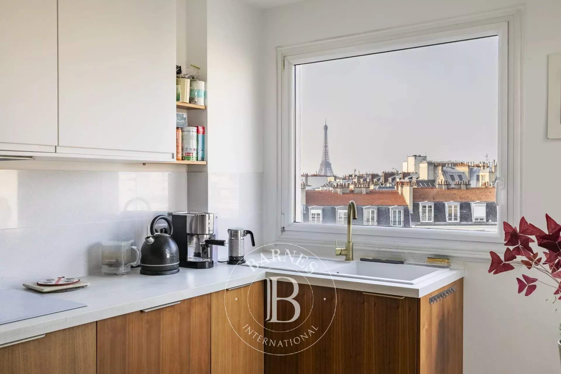 Paris  - Appartement 5 Pi&egrave;ces 3 Chambres - picture 4