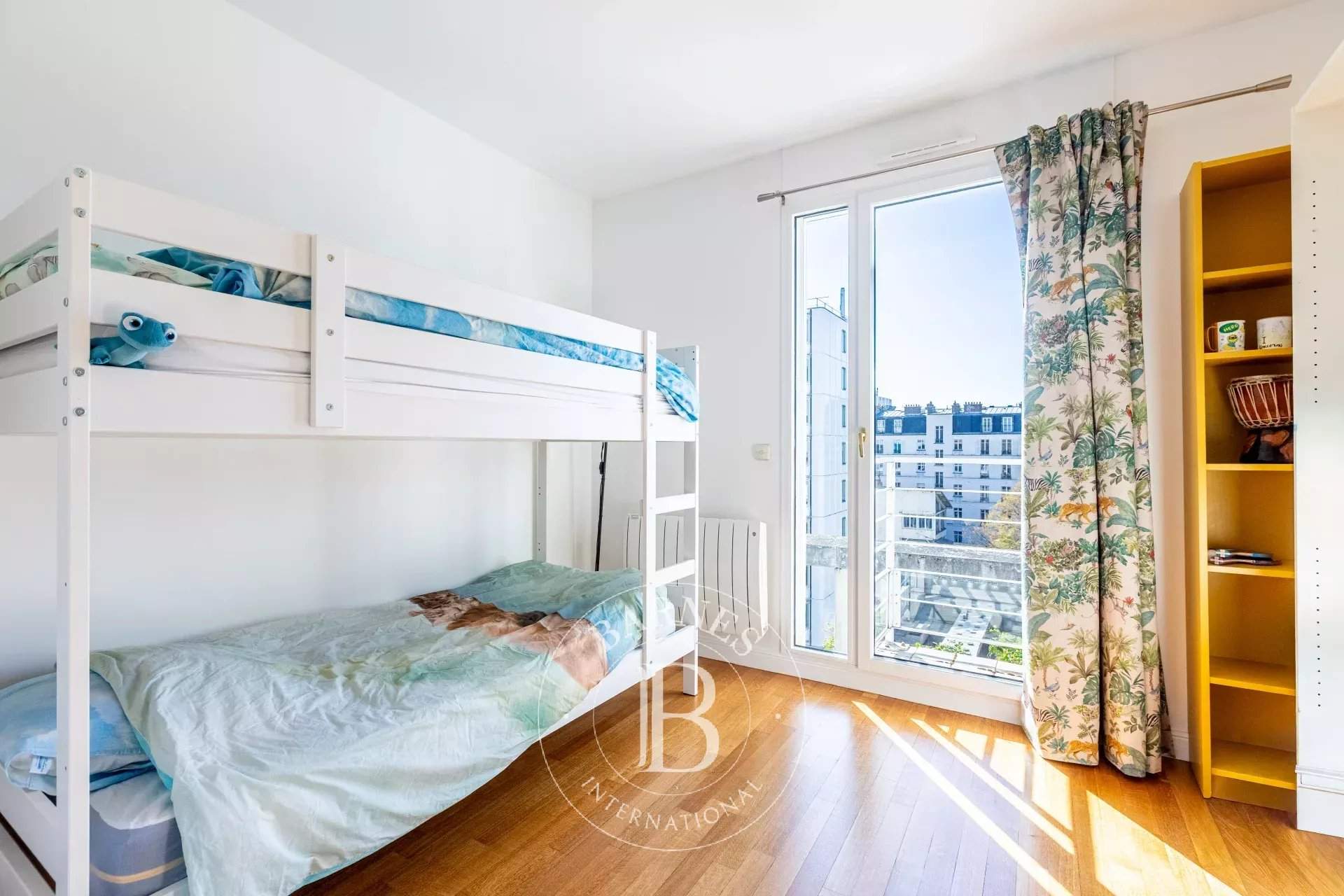 Paris  - Appartement 6 Pi&egrave;ces 4 Chambres - picture 8