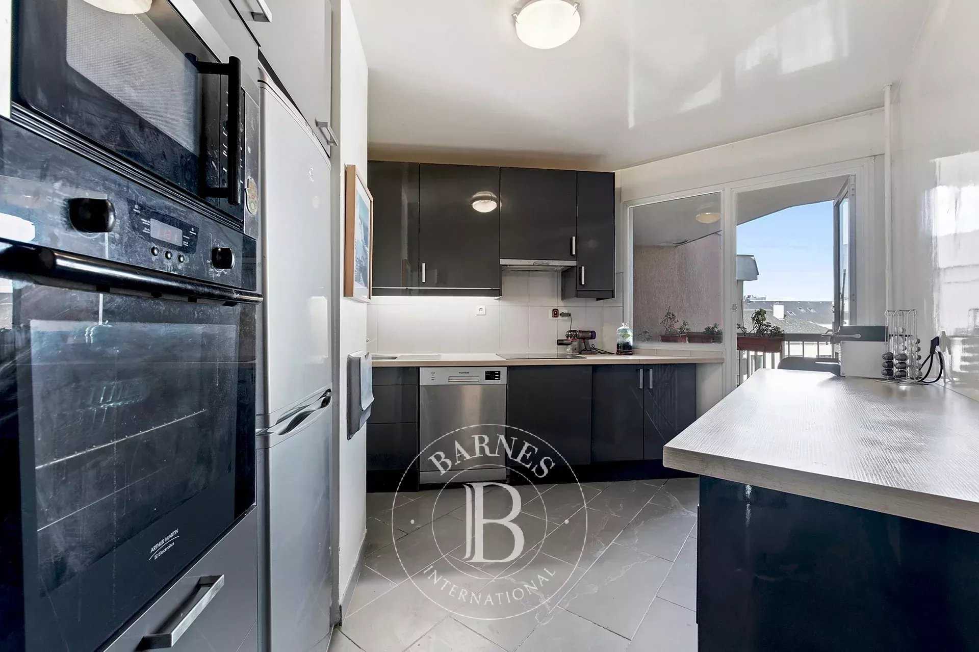 Vincennes  - Appartement 4 Pi&egrave;ces 3 Chambres