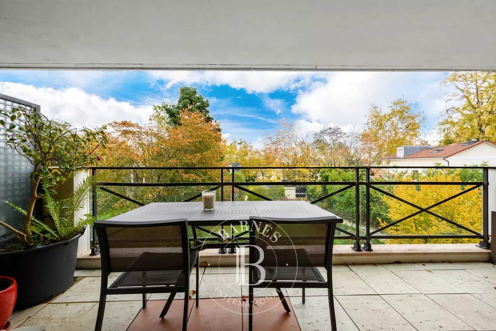 Nogent-sur-Marne  - Appartement 5 Pièces 3 Chambres