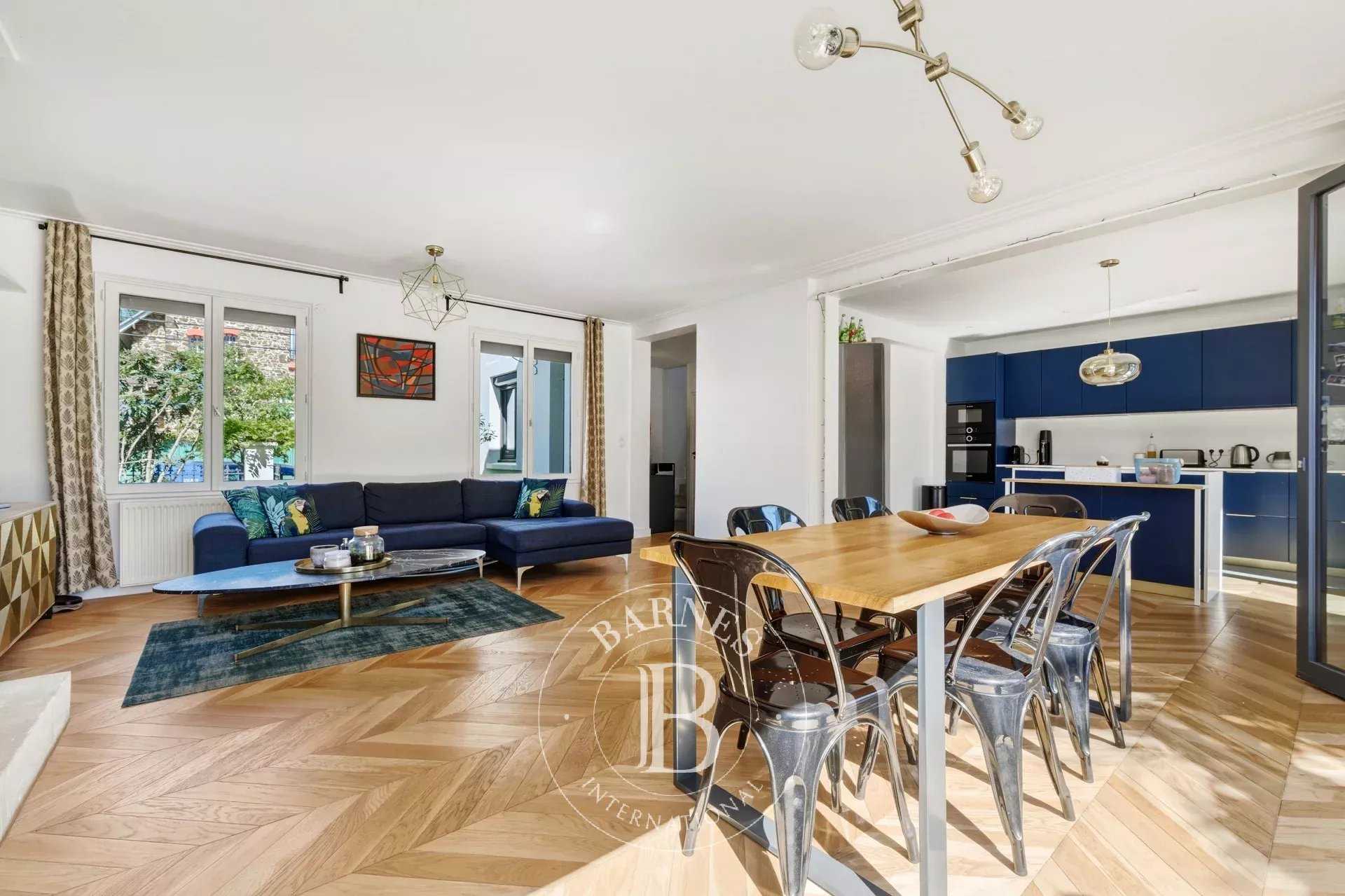 Saint-Maur-des-Fossés  - Maison 8 Pi&egrave;ces 5 Chambres