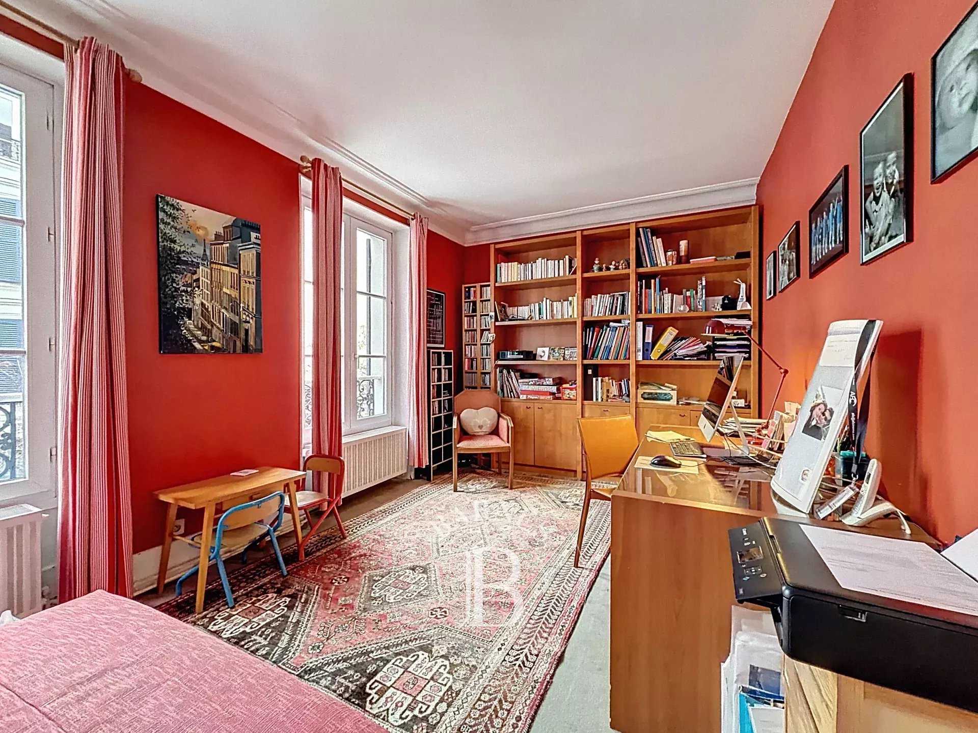 Saint-Mandé  - Maison 7 Pièces 5 Chambres