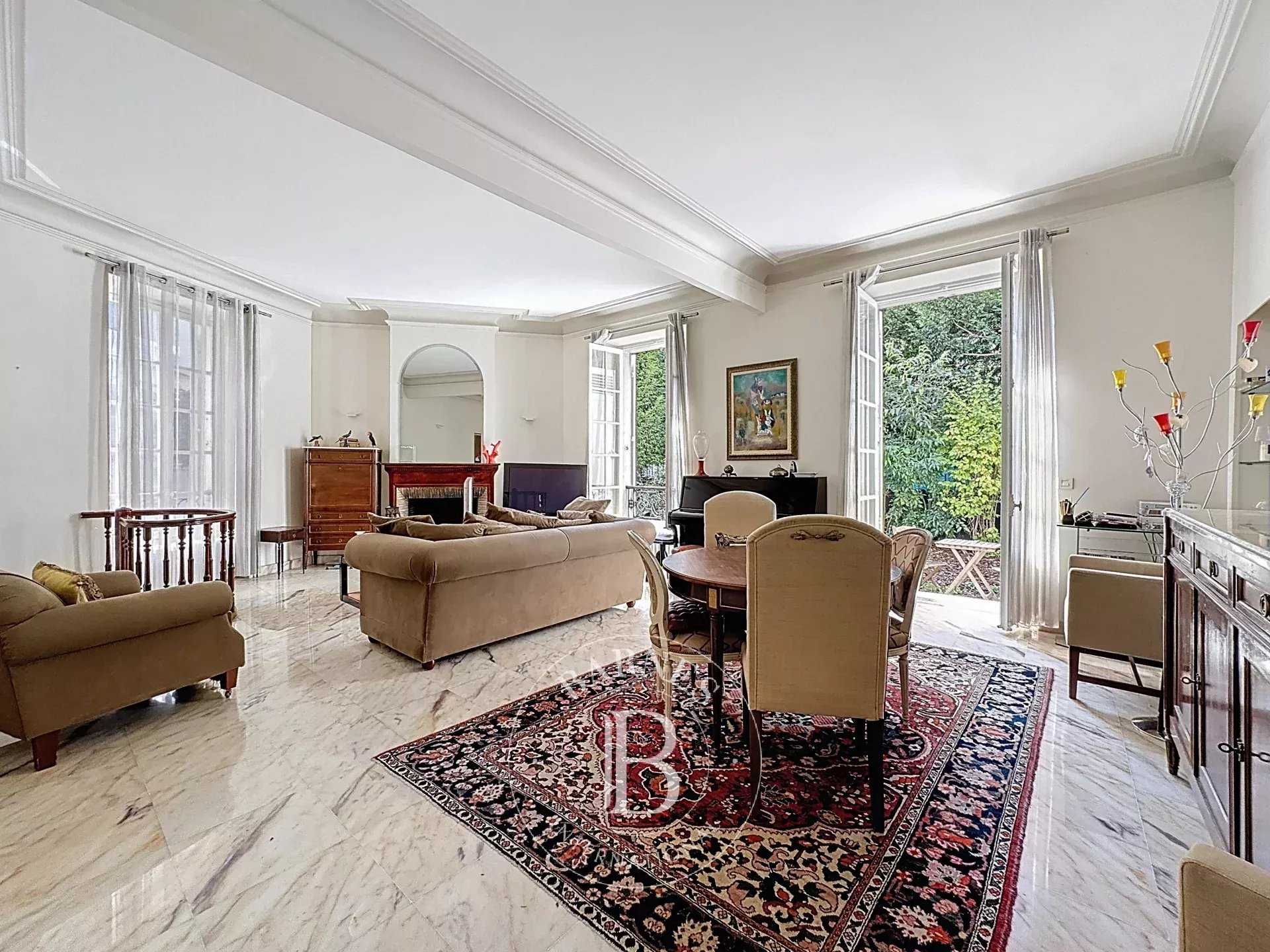 Saint-Mandé  - Appartement 4 Pi&egrave;ces 3 Chambres