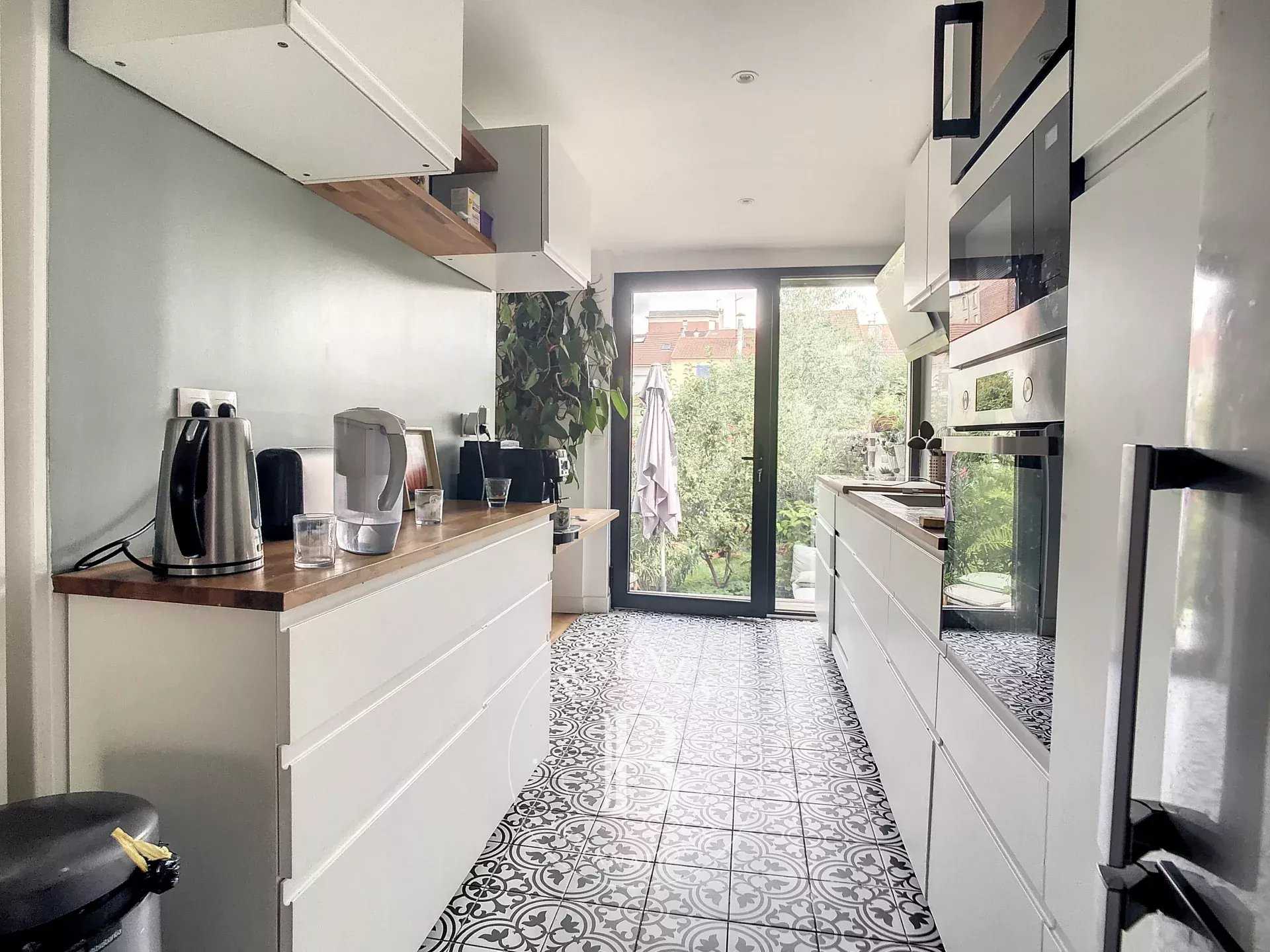 Fontenay-sous-Bois  - Maison 6 Pièces 4 Chambres