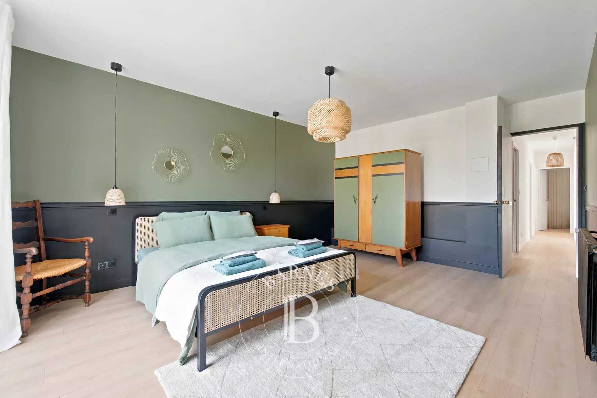 Santeny  - Casa 8 Cuartos 6 Habitaciones