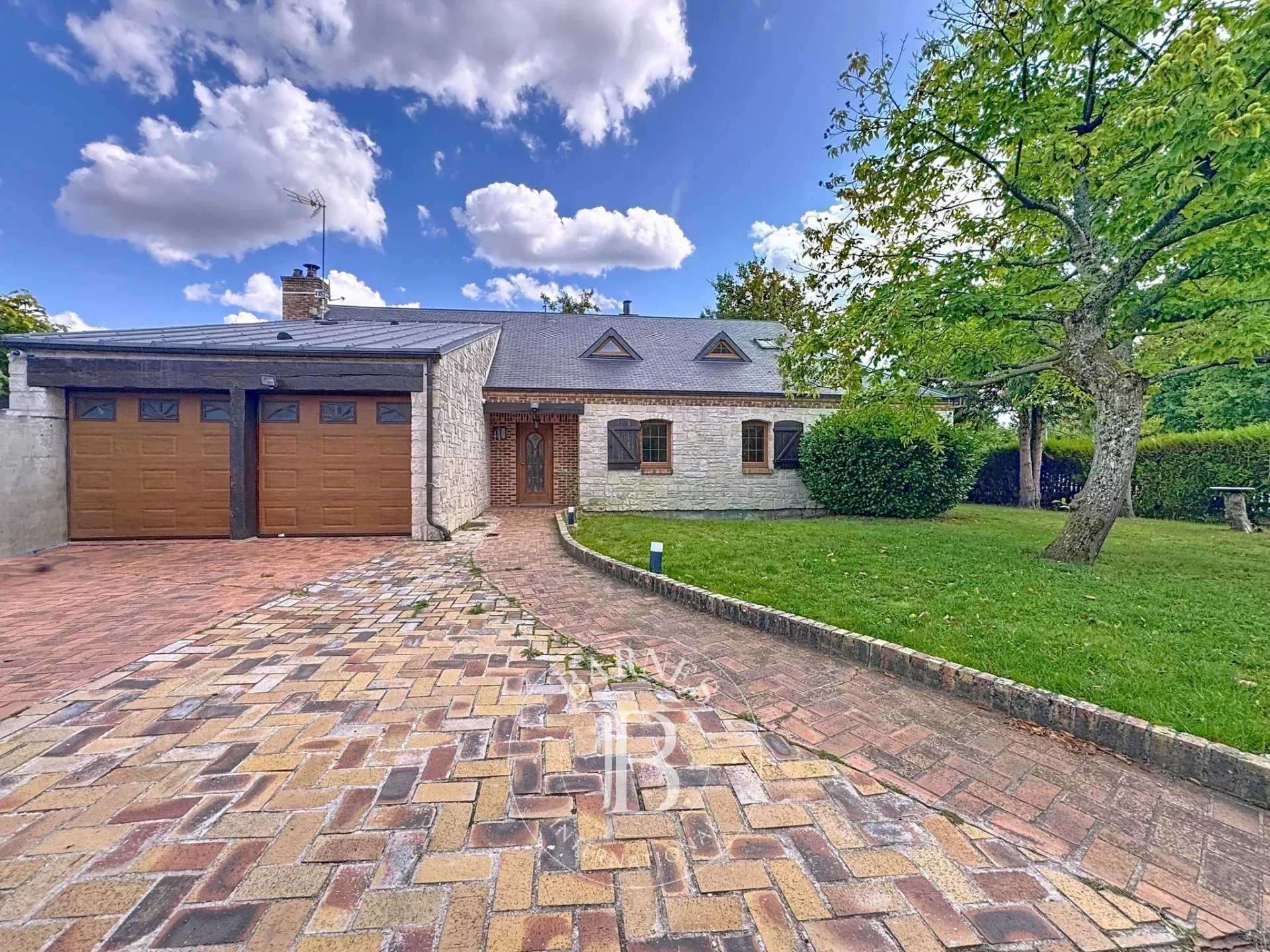 Sucy-en-Brie  - Maison 9 Pi&egrave;ces 4 Chambres