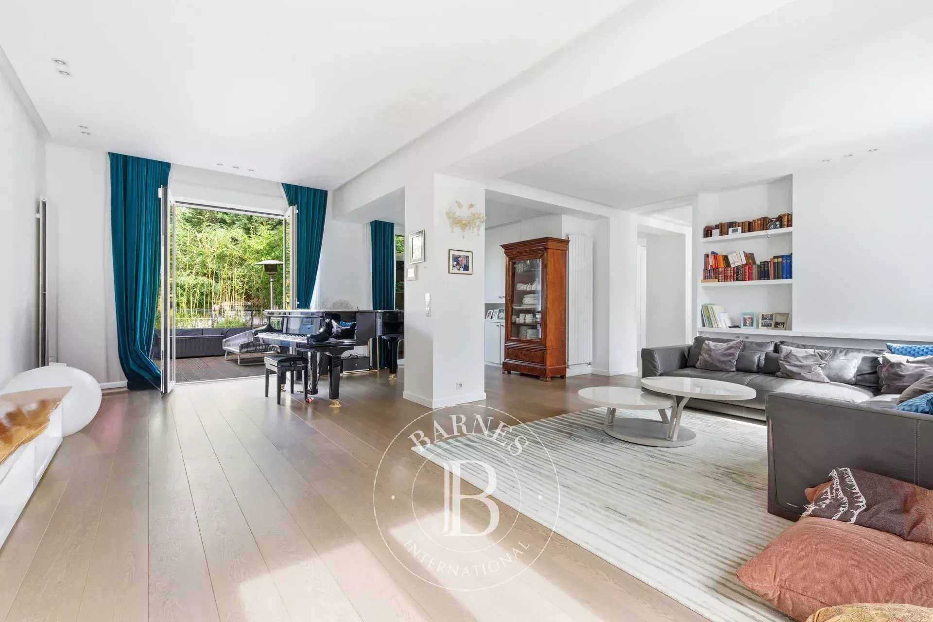 Fontenay-sous-Bois  - Maison 10 Pi&egrave;ces 6 Chambres