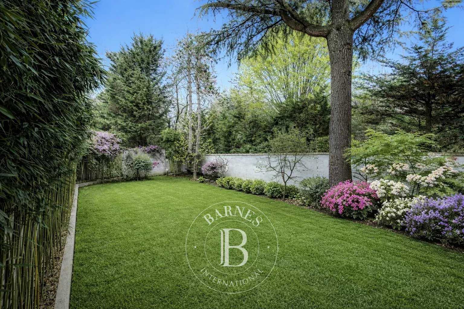 Fontenay-sous-Bois  - Maison 10 Pi&egrave;ces 6 Chambres