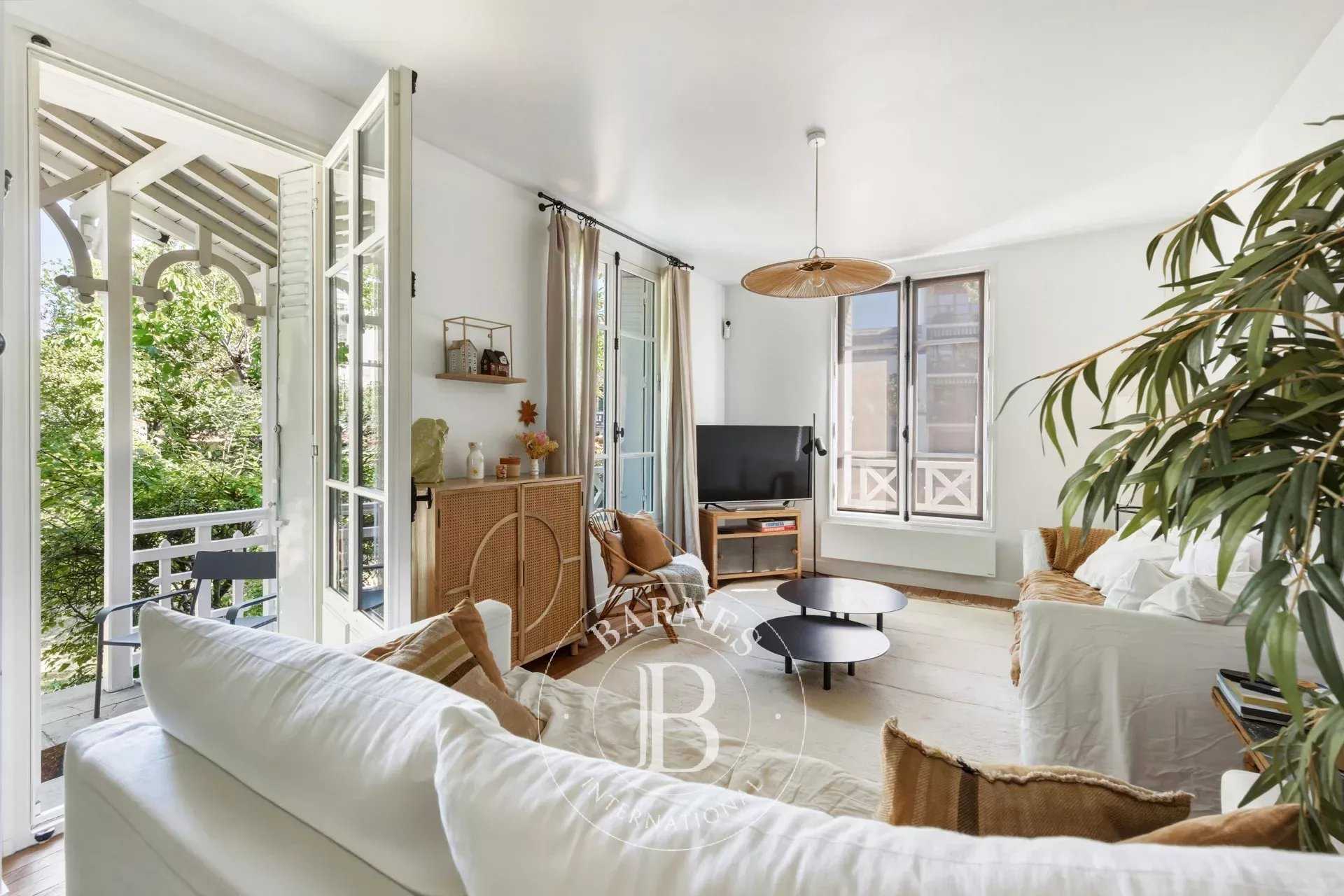 Saint-Maur-des-Fossés  - Maison 7 Pi&egrave;ces 5 Chambres