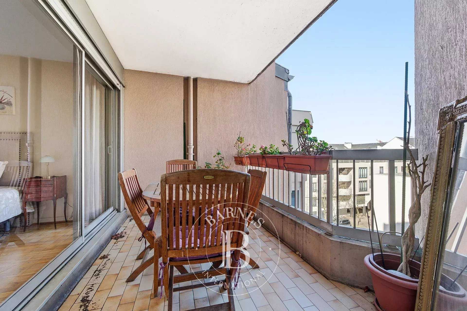 Vincennes  - Appartement 4 Pi&egrave;ces 3 Chambres