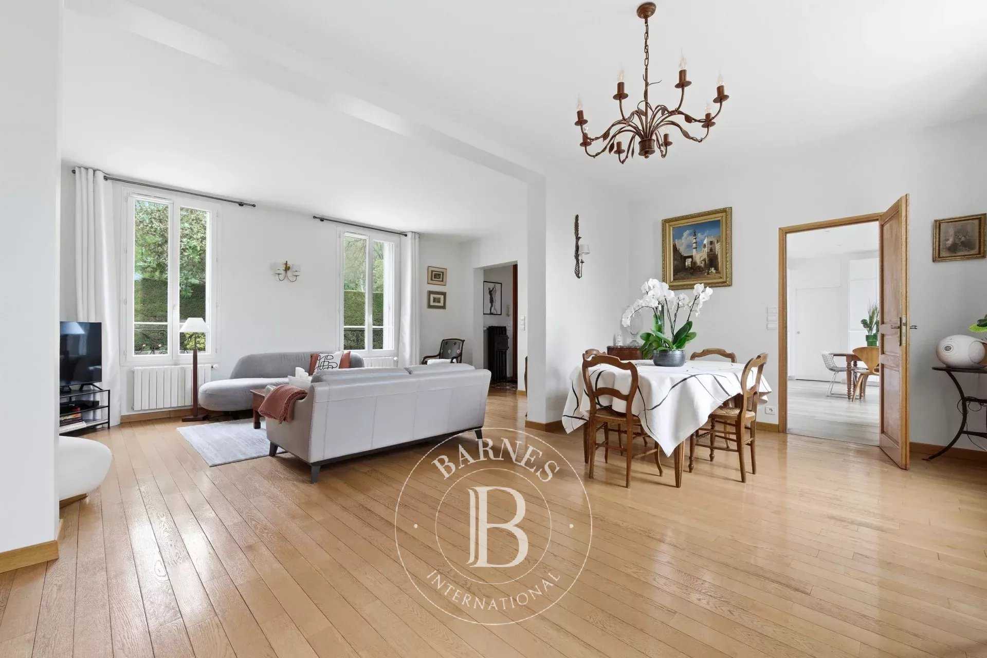 L'Haÿ-les-Roses  - Maison 9 Pi&egrave;ces 5 Chambres